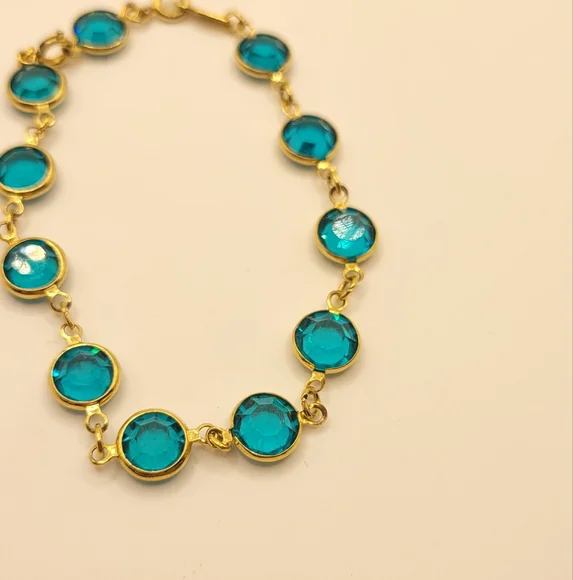 Vintage Swavorski Dark Blue Circle Crystal Gold tone Bracelet